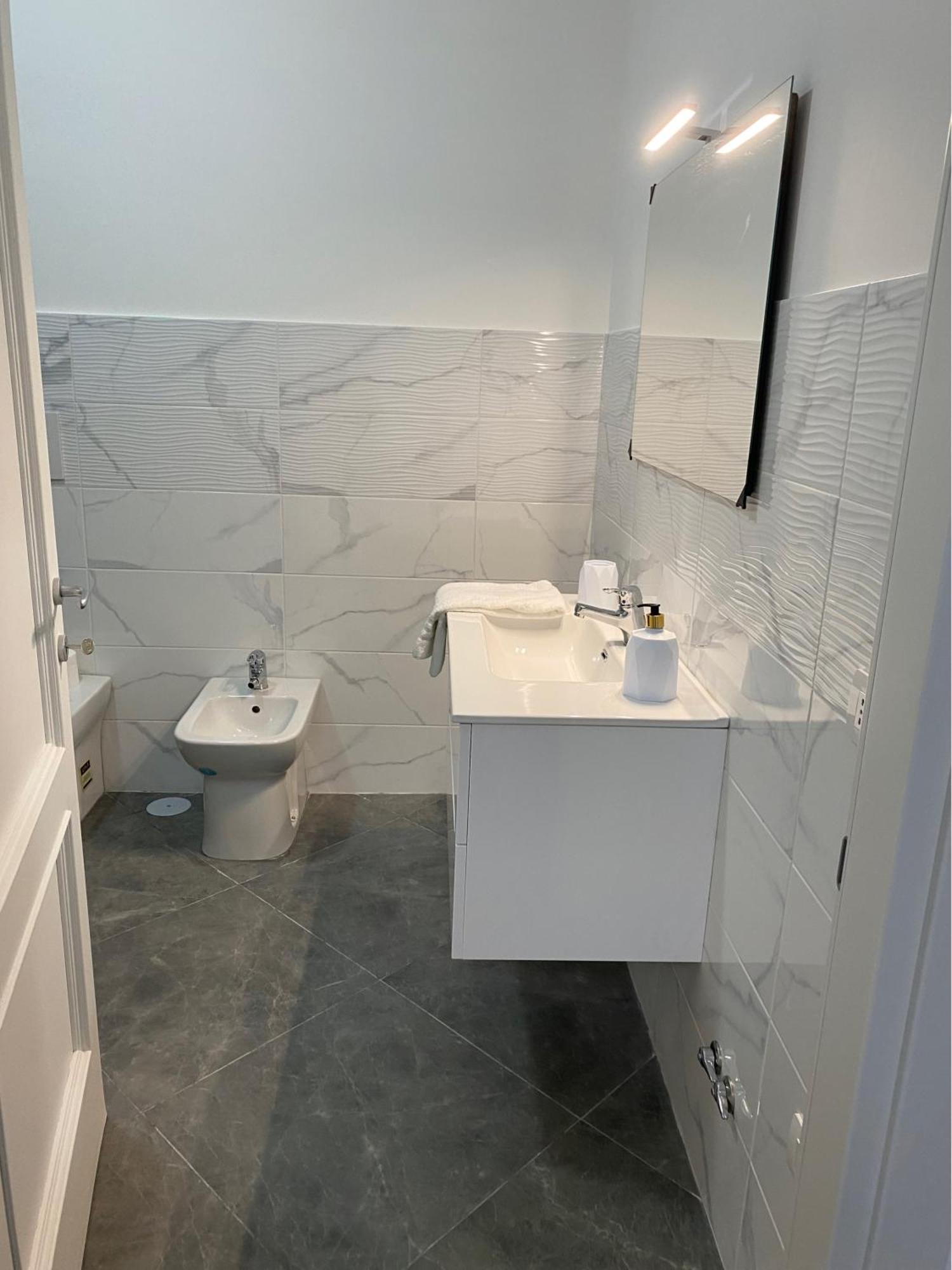 Suite Home Neapol Zewnętrze zdjęcie